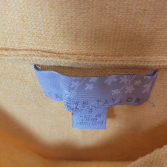 Carolyn Taylor Yellow Button Detail 3/4 Sleeve Knit Top - Picture 4 of 12